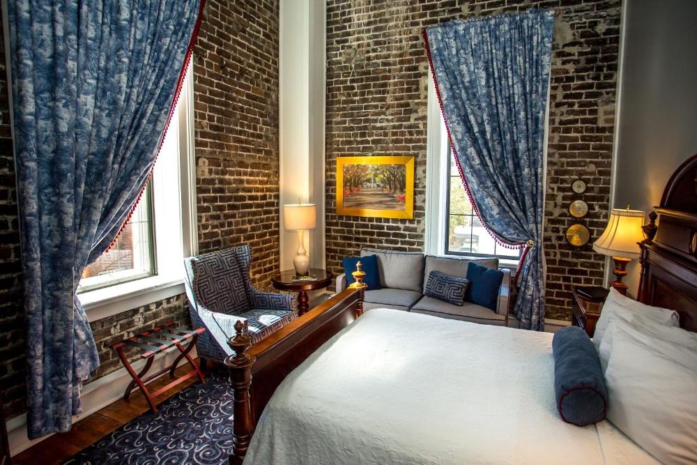 East Bay Inn, Historic Inns of Savannah Collection