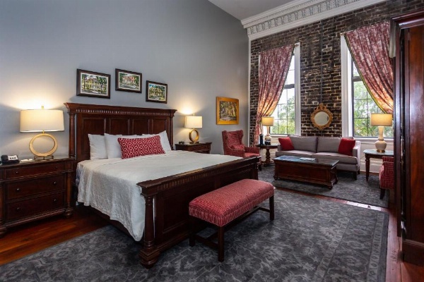 East Bay Inn, Historic Inns of Savannah Collection image 37