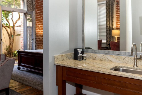 East Bay Inn, Historic Inns of Savannah Collection image 51