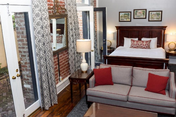 East Bay Inn, Historic Inns of Savannah Collection image 54