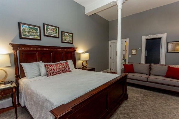 East Bay Inn, Historic Inns of Savannah Collection image 64