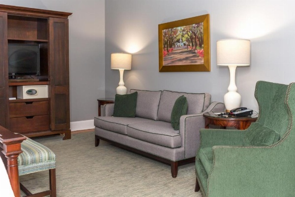 East Bay Inn, Historic Inns of Savannah Collection image 66